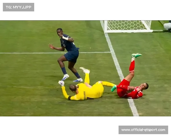 巴黎圣日耳曼3-0完胜里尔，登贝莱精彩吊射破门