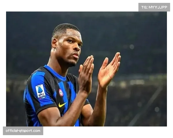 消息:国米与邓弗里斯的续约谈判陷入僵局,球员要求加入“传中助攻”奖金条款 消息:国米与邓弗里斯的续约谈判陷入僵局,球员要求加入“传中助攻”奖金条款